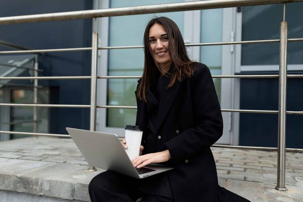 Faire appel à un consultant seo à lille : quels avantages ?